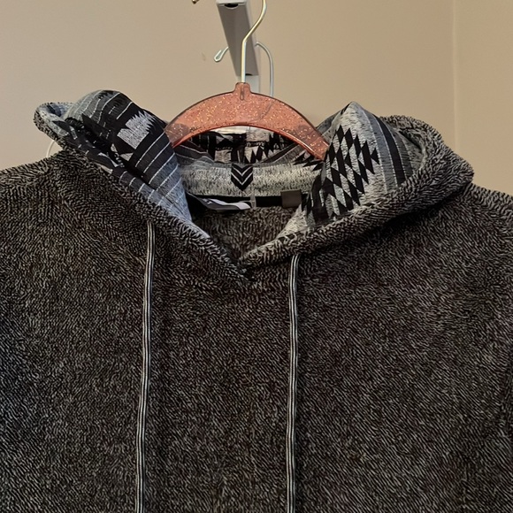 DEPART WEST HOODIE. SIZE SMALL - Picture 2 of 8